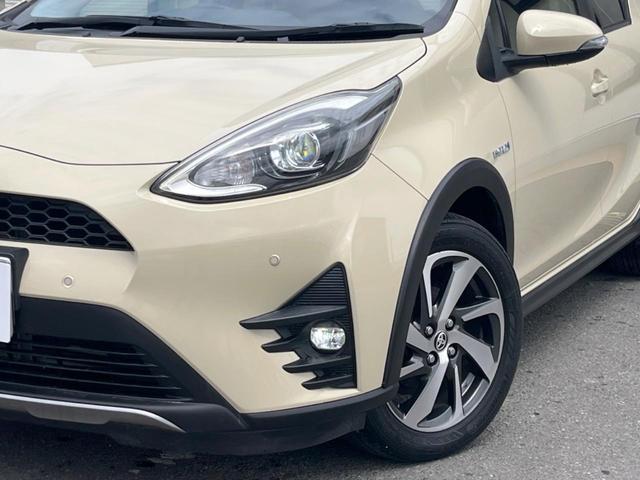 アクア クロスオーバー　ＳＤナビ　バックカメラ　衝突被害軽減システム　ドラレコ　コーナーセンサー　スマートキー　ＬＥＤヘッド　ルーフレール　ＥＴＣ　純正１６インチアルミ　オートハイビーム　車線逸脱警報　オートライト（13枚目）