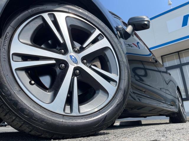 �y�����P�V�C���`�A���~�z�C�[���z�O�ςɃ}�b�`���������A���~�z�C�[���𑕒����Ă���܂��B�e��ЊO�A���~�z�C�[����A�X�^�b�h���X�^�C�����戵�����Ă���܂��B���񂲑��k����������