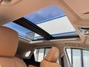 【大型サンルーフ】車内の解放感が一気に上がる大型のパノラマルーフ！季節を問わず開放的で快適なドライブをお楽しみいただけます。流通量も少なく希少価値の高い人気の装備です♪