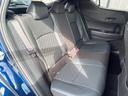 後部座席も気になるようなキズ・汚れやへたり等、大きなダメージはなく、良好な状態です。