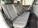 後部座席も気になるようなキズ・汚れやへたり等、大きなダメージはなく、良好な状態です。