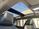 【大型サンルーフ】車内の解放感が一気に上がる大型のパノラマルーフ!季節を問わず開放的で快適なドライブをお楽しみいただけます。流通量も少なく希少価値の高い人気の装備です♪