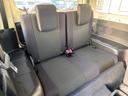 後部座席も気になるようなキズ・汚れやへたり等、大きなダメージはなく、良好な状態です。