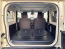 後席を格納すると、これだけの広さが!シーンに合わせたシートアレンジで、大きな荷物も積むことが出来ます♪