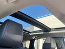 【大型サンルーフ】車内の解放感が一気に上がる大型のパノラマルーフ！季節を問わず開放的で快適なドライブをお楽しみいただけます。流通量も少なく希少価値の高い人気の装備です♪