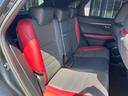 後部座席も気になるようなキズ・汚れやへたり等、大きなダメージはなく、良好な状態です。