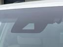 【トヨタセーフティセンス】走行中に前方の車両等を認識し、衝突しそうな時は警報とブレーキで衝突回避と被害軽減をアシスト。より安全にドライブをお楽しみいただけます。