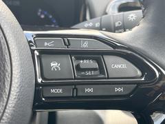 �ڥ졼�������롼������ȥ�����۹�®ƻϩ�Ǥ�Ĺ��Υ���Ԥ��ڤˡ�����ư��®�٤��ݤĥ��롼������ȥ����뤬�����ͷڸ������ƥ��Ϣ�Ȥ��������μ�ξ���Τ��Ƽִ֤��ݤĤ褦��®��Ĵ�ᤷ�Ƥ���ޤ����� 7