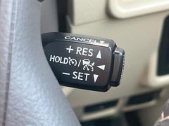 �ڥ졼�������롼������ȥ�����۹�®ƻϩ�Ǥ�Ĺ��Υ���Ԥ��ڤˡ�����ư��®�٤��ݤĥ��롼������ȥ����뤬�����ͷڸ������ƥ��Ϣ�Ȥ��������μ�ξ���Τ��Ƽִ֤��ݤĤ褦��®��Ĵ�ᤷ�Ƥ���ޤ����� 7