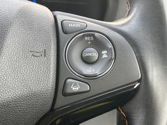 �ڥ����ץƥ��֥��롼������ȥ�����۹�®ƻϩ�Ǥ�Ĺ��Υ���Ԥ��ڤˡ�����ư��®�٤��ݤĥ��롼������ȥ����뤬�����ͷڸ������ƥ��Ϣ�Ȥ��������μ�ξ���Τ��Ƽִ֤��ݤĤ褦��®��Ĵ�ᤷ�Ƥ���ޤ����� 6