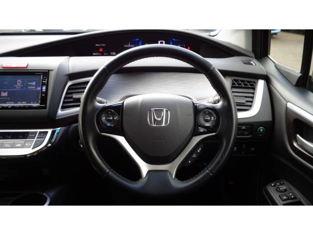 ハイブリッドX ワンオーナー 6人乗り 純正インターナビ Bluetooth 音楽録音機能 CD・DVD再生 バックモニター ドラレコ ETC HIDヘッドライト 衝突軽減ブレーキ 路外逸脱抑制システム ISOFIX(19枚目)