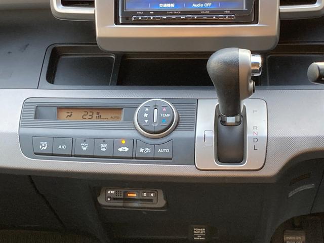 フリードハイブリッド ジャストセレクション　純正ナビ　地デジ　Ｂｌｕｅｔｏｏｔｈ　バックモニター　前後ドラレコ　両側パワースライド　クルーズコントロール　パドルシフト　６人乗り　ＨＩＤ　ＥＴＣ（12枚目）