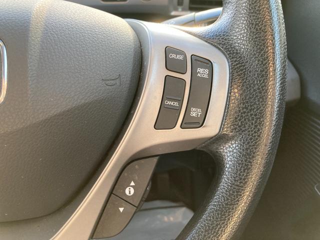 フリードハイブリッド ジャストセレクション　純正ナビ　地デジ　Ｂｌｕｅｔｏｏｔｈ　バックモニター　前後ドラレコ　両側パワースライド　クルーズコントロール　パドルシフト　６人乗り　ＨＩＤ　ＥＴＣ（15枚目）