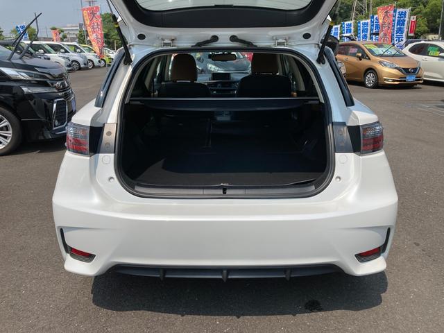 ＣＴ ＣＴ２００ｈ　バージョンＣ　後期モデル　ワンオーナー　純正ＳＤナビ　地デジ（ＴＶキット付き）　Ｂｌｕｅｔｏｏｔｈ　バックモニター　ドラレコ　革シート　革巻きハンドル　クルーズコントロール　前席パワーシート　Ｄ席シートメモリー（7枚目）