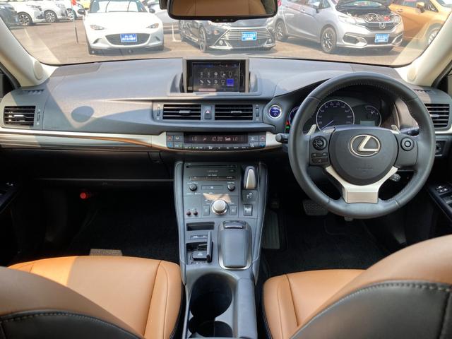 ＣＴ ＣＴ２００ｈ　バージョンＣ　後期モデル　ワンオーナー　純正ＳＤナビ　地デジ（ＴＶキット付き）　Ｂｌｕｅｔｏｏｔｈ　バックモニター　ドラレコ　革シート　革巻きハンドル　クルーズコントロール　前席パワーシート　Ｄ席シートメモリー（8枚目）