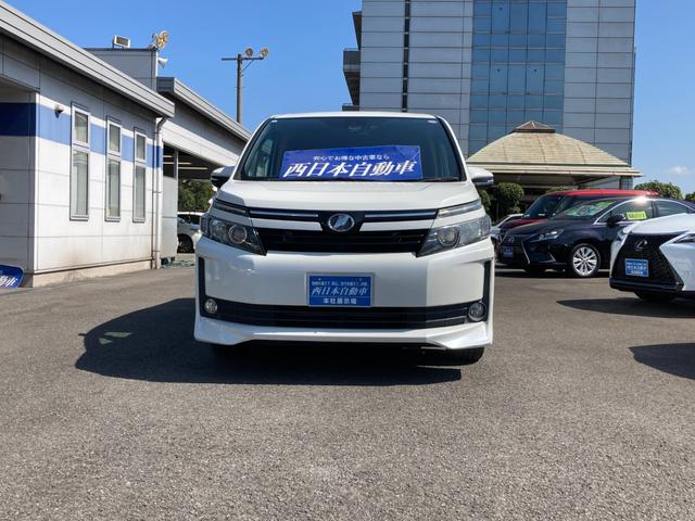 ヴォクシー Ｖ　プリクラッシュセーフティ　先行車発進告知　純正ナビ　地デジ　Ｂｌｕｅｔｏｏｔｈ　バックモニター　ドラレコ　左側パワースライド　革巻きハンドル　クルーズコントロール　ＬＥＤ　ＥＴＣ　オートハイビーム（4枚目）