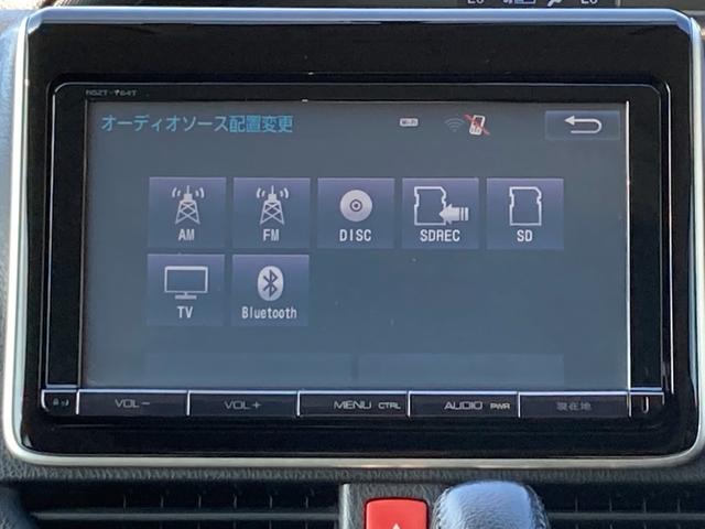 ノア Ｓｉ　Ｗサンルーフ　アルパイン１２．８インチフリップダウンモニター　２０２ブラック　７人乗り　純正９インチナビ　地デジ　Ｂｌｕｅｔｏｏｔｈ　バックモニター　両側パワースライド　ＨＩＤ　ＥＴＣ　純正１６ＡＷ（12枚目）