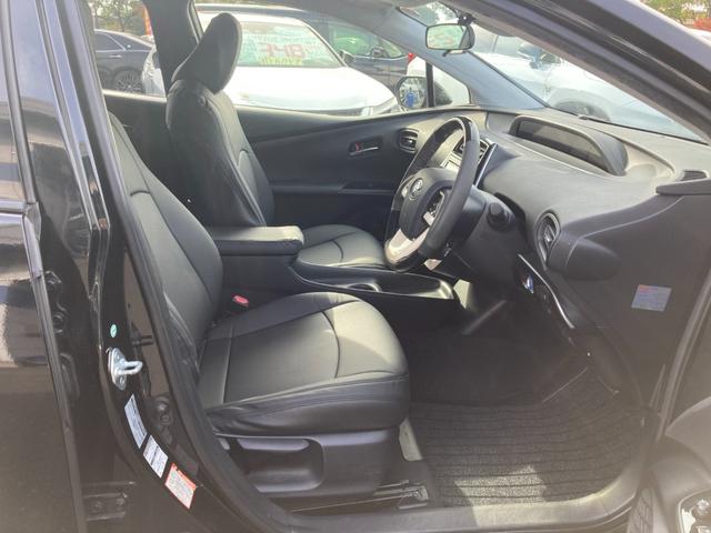 プリウス S プリクラッシュセーフティ 車線逸脱警報 ケンウッドSDナビ ワンセグ Bluetooth バックモニター ドラレコ レザー調シートカバー オートハイビーム ETC Laffite18AW(18枚目)