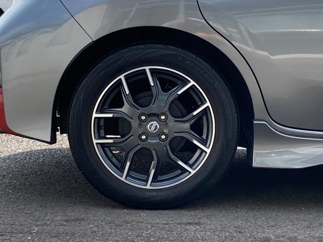 ノート ｅ－パワーニスモ　エマージェンシーブレーキ　車線逸脱警報　純正ＳＤナビ　地デジ　Ｂｌｕｅｔｏｏｔｈ　アラウンドビューモニター　革巻きハンドル　プッシュスタート　ＥＴＣ　純正１６ＡＷ（26枚目）