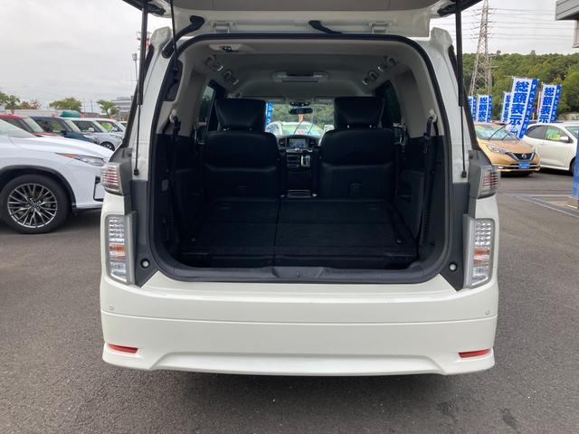 エルグランド 250ハイウェイスターアーバンクロム フリップダウンモニター 7人乗り 純正ナビ Bluetooth アラウンドビューモニター ドラレコ 両側パワースライド ハーフレザーシート クルーズコントロール パワートランク 温冷ドリンクホルダー(7枚目)