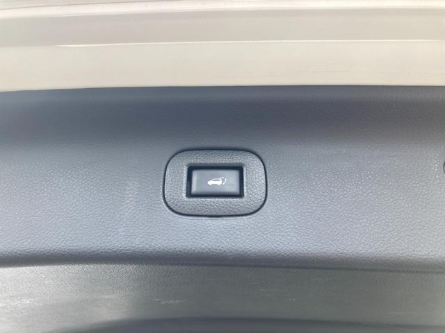 エルグランド 250ハイウェイスターアーバンクロム フリップダウンモニター 7人乗り 純正ナビ Bluetooth アラウンドビューモニター ドラレコ 両側パワースライド ハーフレザーシート クルーズコントロール パワートランク 温冷ドリンクホルダー(25枚目)