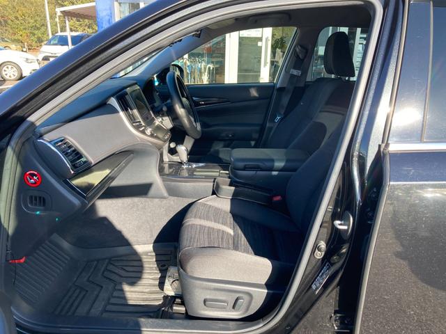 クラウンハイブリッド アスリートＳ　ブラックスタイル　純正ＨＤＤナビ　地デジ　Ｂｌｕｅｔｏｏｔｈ　バックモニター　前席シートヒーター　前席パワーシート　革巻きハンドル　クルーズコントロール　ステアリングヒーター（21枚目）