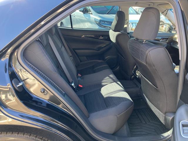 クラウンハイブリッド アスリートＳ　ブラックスタイル　純正ＨＤＤナビ　地デジ　Ｂｌｕｅｔｏｏｔｈ　バックモニター　前席シートヒーター　前席パワーシート　革巻きハンドル　クルーズコントロール　ステアリングヒーター（22枚目）