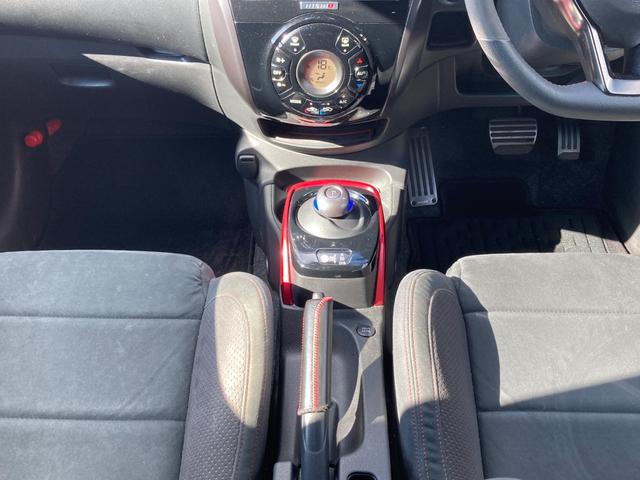 ノート e-パワーニスモ ワンオーナー エマージェンシーブレーキ 車線逸脱警報 カロッツェリアSDナビ 地デジ Bluetooth アラウンドビューモニター デジタルインナーミラー ドラレコ LED ETC 純正16AW(12枚目)
