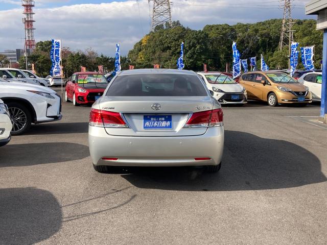 クラウン ロイヤルサルーン　純正ＨＤＤナビ　地デジ　Ｂｌｕｅｔｏｏｔｈ　バックモニター　前席パワーシート　クリアランスソナー　革巻きハンドル　クルーズコントロール　ナノイー　ＨＩＤ　フォグ　ＥＴＣ　純正１６ＡＷ（5枚目）