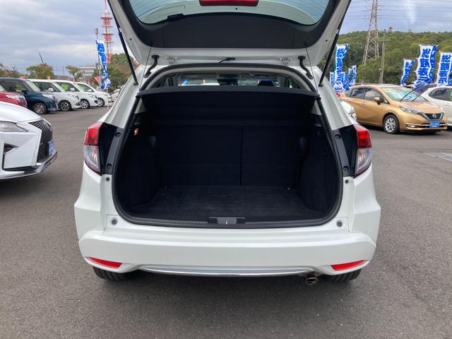 【原川鈑金塗装工場】西日本最大級の自社運営の鈑金塗装工場を完備しております。熟練の技術者が多数在籍し、一般修理や事故修理にも専門のスタッフがしっかり対応しますので安心です。