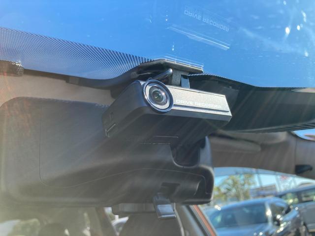 エクストレイル ２０Ｘ　後期モデル　エマージェンシーブレーキ　プロパイロット　後側方車輌検知　純正９インチナビ　地デジ　Ｂｌｕｅｔｏｏｔｈ　アラウンドビューモニター　ＨＤＭＩ　ドラレコ　デジタルインナーミラー　パワートランク（22枚目）