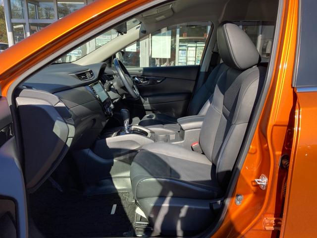 エクストレイル ２０Ｘ　後期モデル　エマージェンシーブレーキ　プロパイロット　後側方車輌検知　純正９インチナビ　地デジ　Ｂｌｕｅｔｏｏｔｈ　アラウンドビューモニター　ＨＤＭＩ　ドラレコ　デジタルインナーミラー　パワートランク（27枚目）