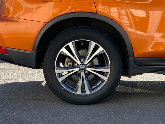 エクストレイル ２０Ｘ　後期モデル　エマージェンシーブレーキ　プロパイロット　後側方車輌検知　純正９インチナビ　地デジ　Ｂｌｕｅｔｏｏｔｈ　アラウンドビューモニター　ＨＤＭＩ　ドラレコ　デジタルインナーミラー　パワートランク（30枚目）