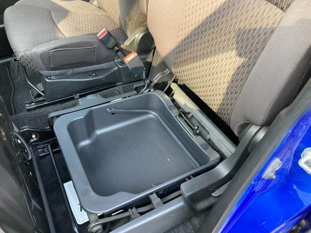 ソリオ ハイブリッドMX イクリプスSDナビ 地デジ 左側パワースライド 運転席シートヒーター アイドリングストップ ヘッドライトレベライザー プッシュスタート ETC 純正15AW(18枚目)