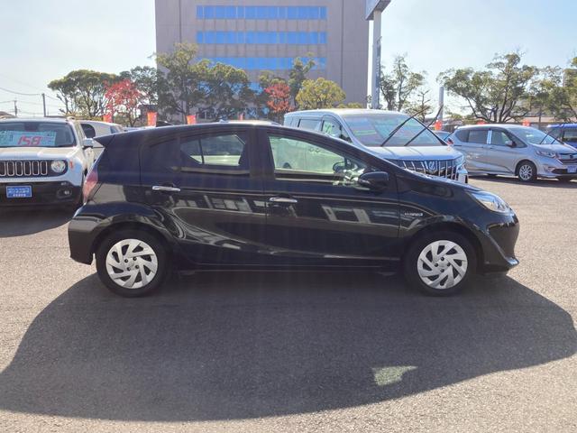 アクア Ｓスタイルブラック　プリクラッシュセーフティ　車線逸脱警報　純正ＳＤナビ　地デジ　Ｂｌｕｅｔｏｏｔｈ　バックモニター　前後ドラレコ　レザー調シートカバー　オートハイビーム　ＬＥＤ　ＥＴＣ（3枚目）