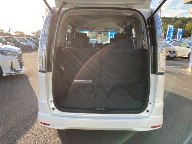 セレナ ハイウェイスター　Ｓエディション　エマージェンシーブレーキ　車線逸脱警報　イクリプスナビ　地デジ　バックモニター　左側パワースライド　クルーズコントロール　ロールサンシェード　ＬＥＤ　フォグ　ＥＴＣ　Ｈｕｍａｌｉｎｅ１６ＡＷ（6枚目）