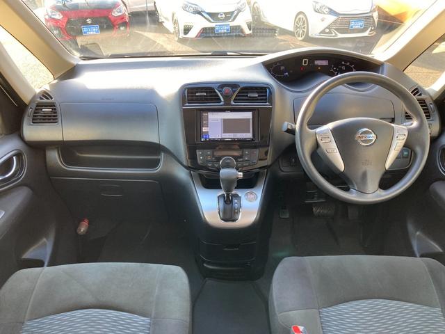 セレナ ハイウェイスター　Ｓエディション　エマージェンシーブレーキ　車線逸脱警報　イクリプスナビ　地デジ　バックモニター　左側パワースライド　クルーズコントロール　ロールサンシェード　ＬＥＤ　フォグ　ＥＴＣ　Ｈｕｍａｌｉｎｅ１６ＡＷ（8枚目）