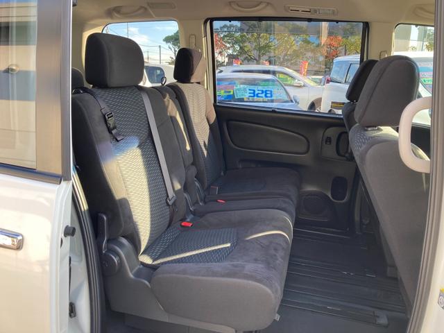 セレナ ハイウェイスター　Ｓエディション　エマージェンシーブレーキ　車線逸脱警報　イクリプスナビ　地デジ　バックモニター　左側パワースライド　クルーズコントロール　ロールサンシェード　ＬＥＤ　フォグ　ＥＴＣ　Ｈｕｍａｌｉｎｅ１６ＡＷ（21枚目）