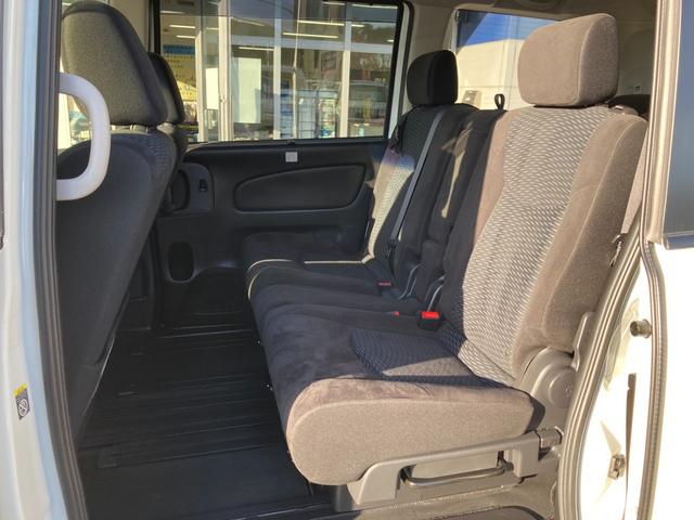 セレナ ハイウェイスター　Ｓエディション　エマージェンシーブレーキ　車線逸脱警報　イクリプスナビ　地デジ　バックモニター　左側パワースライド　クルーズコントロール　ロールサンシェード　ＬＥＤ　フォグ　ＥＴＣ　Ｈｕｍａｌｉｎｅ１６ＡＷ（22枚目）