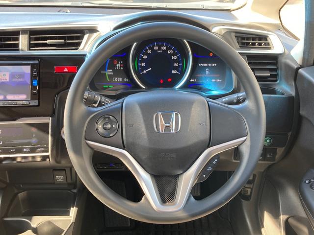 フィットハイブリッド Ｆパッケージ　純正ナビ　地デジ　Ｂｌｕｅｔｏｏｔｈ　バックモニター　オートリトラミラー　プッシュスタート　ＥＴＣ（16枚目）