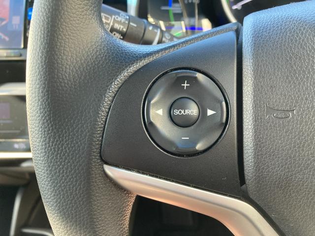 フィットハイブリッド Ｆパッケージ　純正ナビ　地デジ　Ｂｌｕｅｔｏｏｔｈ　バックモニター　オートリトラミラー　プッシュスタート　ＥＴＣ（17枚目）