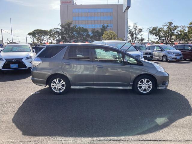 フィットシャトルハイブリッド ハイブリッド・スマートセレクション　イクリプスＳＤナビ　地デジ　Ｂｌｕｅｔｏｏｔｈ　バックモニター　革巻きハンドル　クルーズコントロール　ハーフレザーシート　ＥＴＣ　Ｍｏｄｕｒｏ１５ＡＷ（3枚目）