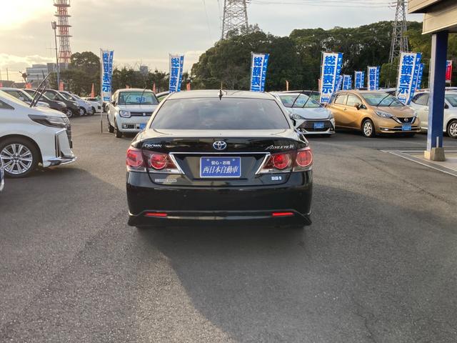 クラウンハイブリッド アスリートＳ　後期モデル　純正ＳＤナビ　地デジ　Ｂｌｕｅｔｏｏｔｈ　パノラマビューモニター　革巻きハンドル　レーダークルーズコントロール　ステアリングヒーター　前席パワーシート　前席シートヒーター　ＥＴＣ（5枚目）