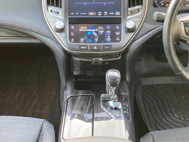 クラウンハイブリッド アスリートＳ　後期モデル　純正ＳＤナビ　地デジ　Ｂｌｕｅｔｏｏｔｈ　パノラマビューモニター　革巻きハンドル　レーダークルーズコントロール　ステアリングヒーター　前席パワーシート　前席シートヒーター　ＥＴＣ（16枚目）