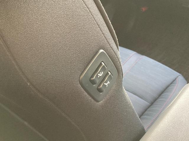 クラウンハイブリッド アスリートＳ　後期モデル　純正ＳＤナビ　地デジ　Ｂｌｕｅｔｏｏｔｈ　パノラマビューモニター　革巻きハンドル　レーダークルーズコントロール　ステアリングヒーター　前席パワーシート　前席シートヒーター　ＥＴＣ（22枚目）