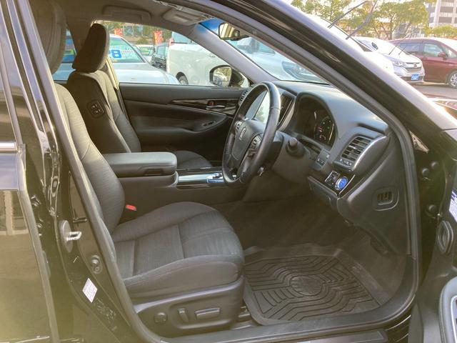 クラウンハイブリッド アスリートＳ　後期モデル　純正ＳＤナビ　地デジ　Ｂｌｕｅｔｏｏｔｈ　パノラマビューモニター　革巻きハンドル　レーダークルーズコントロール　ステアリングヒーター　前席パワーシート　前席シートヒーター　ＥＴＣ（23枚目）