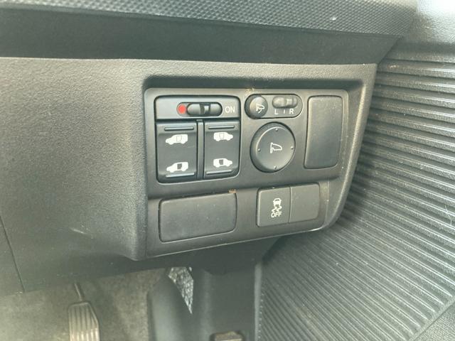 フリード Ｇ　ジャストセレクション　６人乗り　カロッツェリアＳＤナビ　地デジ　Ｂｌｕｅｔｏｏｔｈ　バックモニター　両側パワースライド　クルーズコントロール　ＨＩＤ　ＤＵＦＡＸ１４ＡＷ（15枚目）