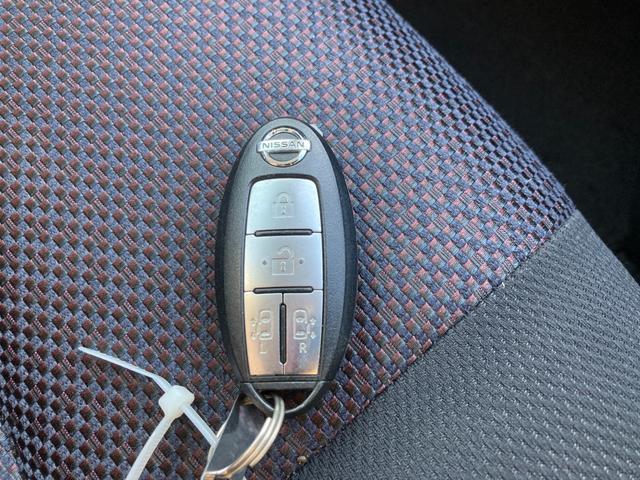 セレナ ハイウェイスター　Ｓ－ハイブリッド　純正ＳＤナビ　地デジ　Ｂｌｕｅｔｏｏｔｈ　バックモニター　革巻きハンドル　クルーズコントロール　両側パワースライド　ロールサンシェード　ヘッドライトレベライザー　ＥＴＣ　純正１６ＡＷ（26枚目）