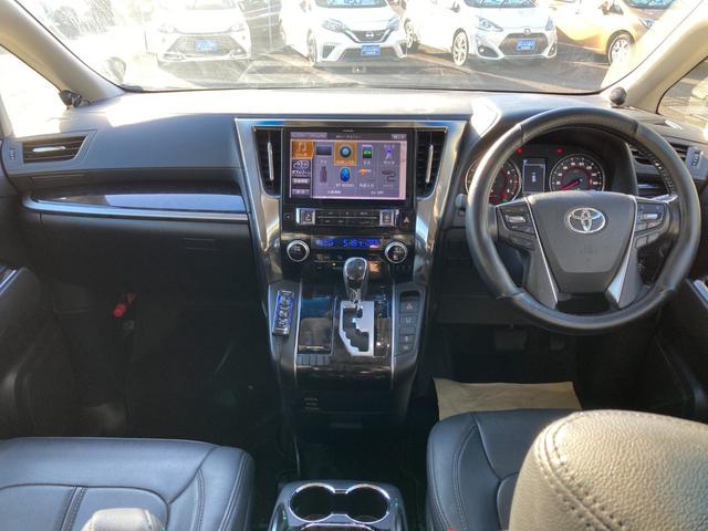 アルファード ２．５Ｓ　Ａパッケージ　アルパインフリップダウンモニター　７人乗　プリクラッシュセーフティ　標識検知　パーキングブレーキサポート　アルパイン１１インチナビ　地デジ　Ｂｌｕｅｔｏｏｔｈ　ＨＤＭＩ　ドラレコ　レザー調シートカバー（9枚目）