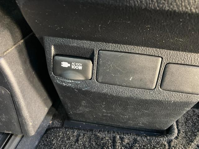 アルファード ２．５Ｓ　Ａパッケージ　アルパインフリップダウンモニター　７人乗　プリクラッシュセーフティ　標識検知　パーキングブレーキサポート　アルパイン１１インチナビ　地デジ　Ｂｌｕｅｔｏｏｔｈ　ＨＤＭＩ　ドラレコ　レザー調シートカバー（23枚目）